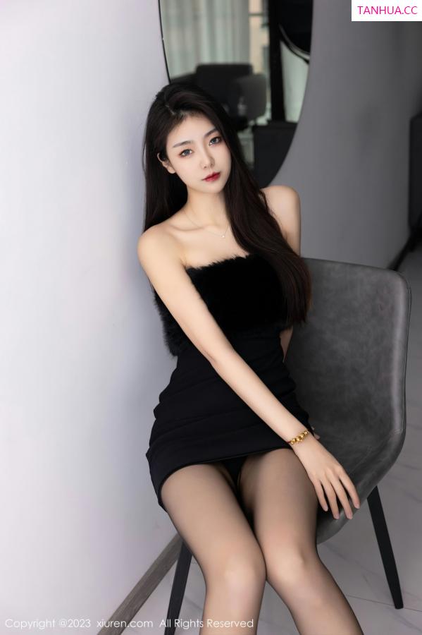 可乐Vicky  [XiuRen]高清写真图 2023.02.16 No.6275 可乐Vicky 美腿黑丝第3张图片